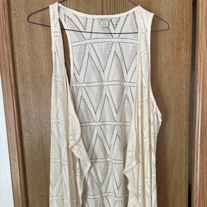 Ladies Ariat White Vest Size Medium